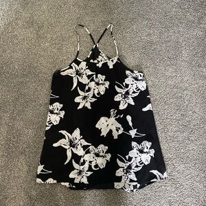 Banana Republic Black & White Floral Hi Lo Cami Size Small